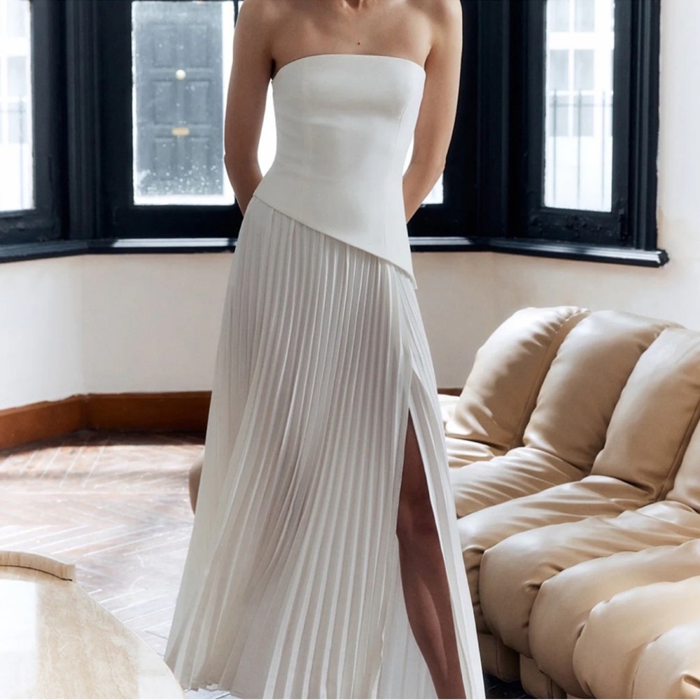 Commense White Strapless Pleated Dress